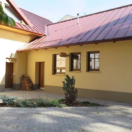 Apartamento Penzion Fryštátská Chalupa Karviná Exterior foto